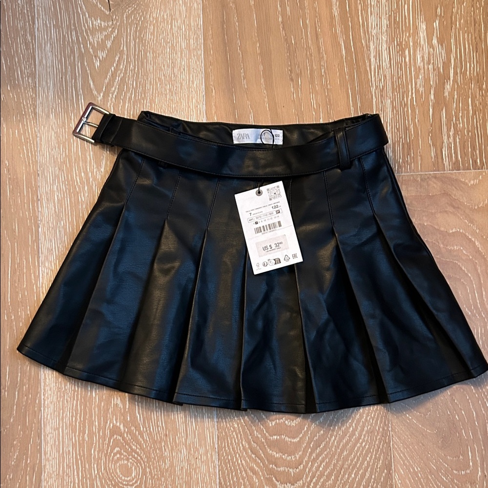 Zara NWT - Black Pleated Skirt